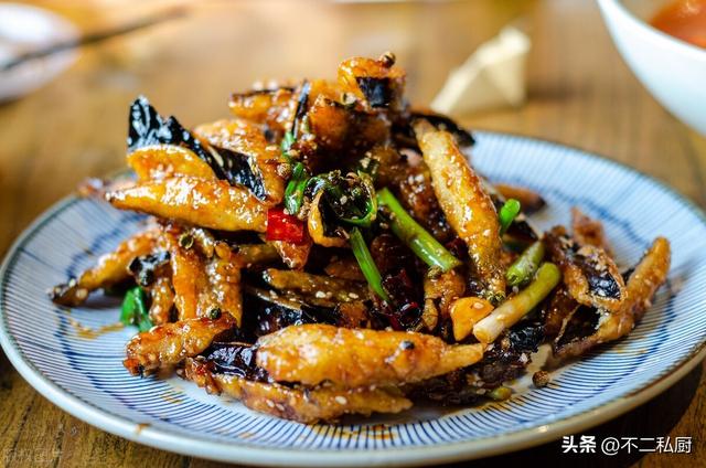 茄子最好吃的7种家常做法（这才是茄子最好吃的做法）(1)