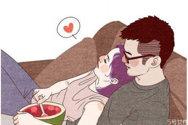 经历过初恋你会明白什么呢 初恋你是否遗忘过呢 经历过初恋你会明白什么呢 初恋你是否遗忘过呢