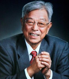 ​褚时健的传奇人生：71岁坐牢的烟草大王，84岁成为亿万富豪