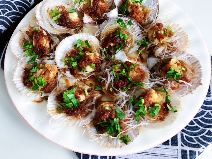 蒜蓉扇贝肉的做法（蒜蓉粉丝蒸扇贝的做法步骤）