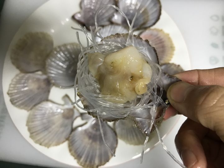蒜蓉扇贝肉的做法（蒜蓉粉丝蒸扇贝的做法步骤）