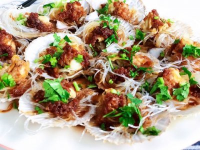 ​蒜蓉扇贝肉的做法（蒜蓉粉丝蒸扇贝的做法步骤）