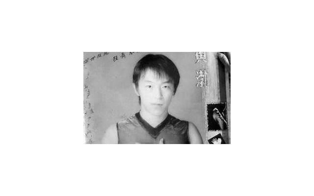 对你动情的女人，“床上”的这三种潜意识表现，控制不住