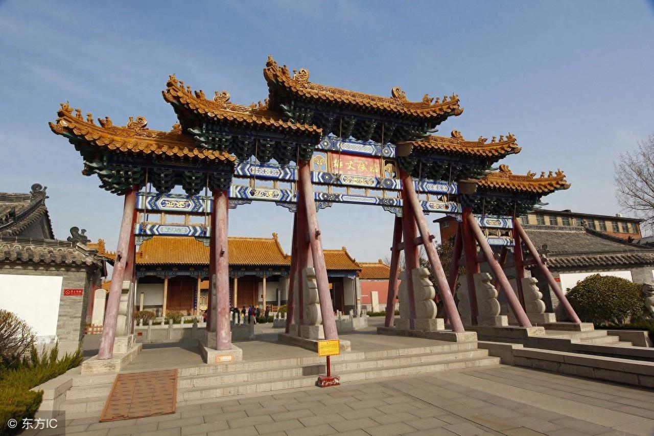 中国古代建筑屋顶形式——庑殿顶,造型大气舒展,威严庄重